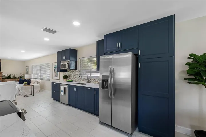 Spacious kitchen