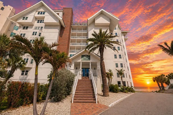 Welcome Home to the Cabana Club