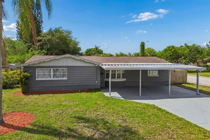4352 Glissade Drive