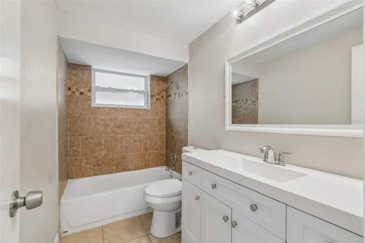 Main bathroom