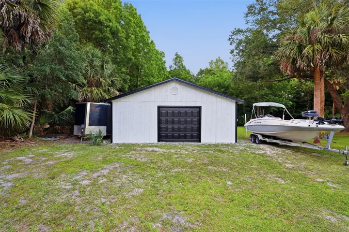 STORAGE BARN / DETACHED GARAGE
