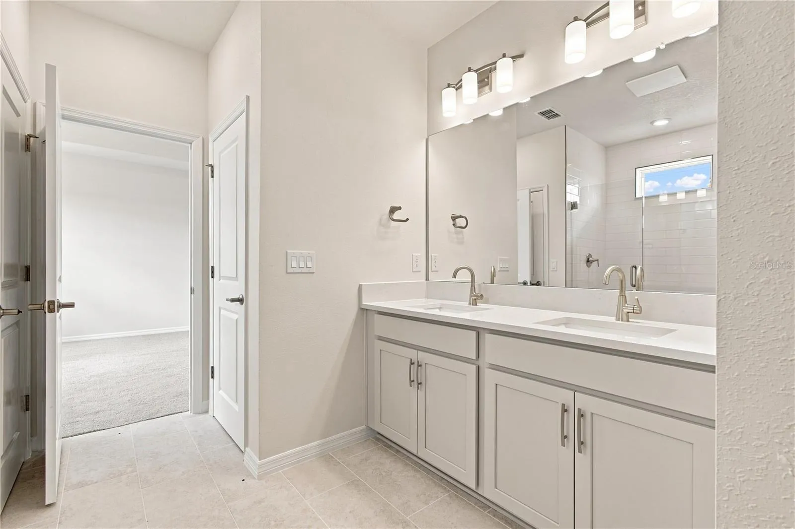 Owner's Bath