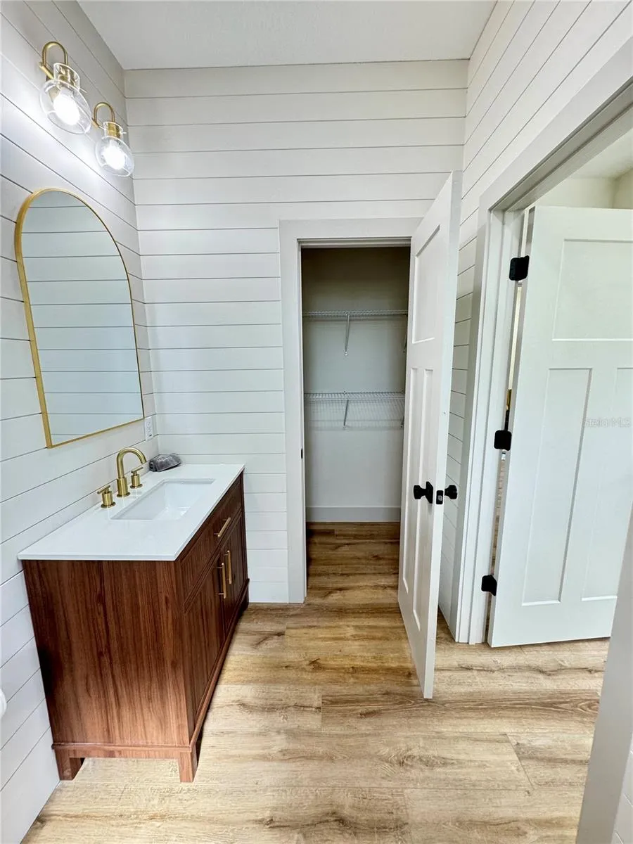 Unit 1 Primary bathroom