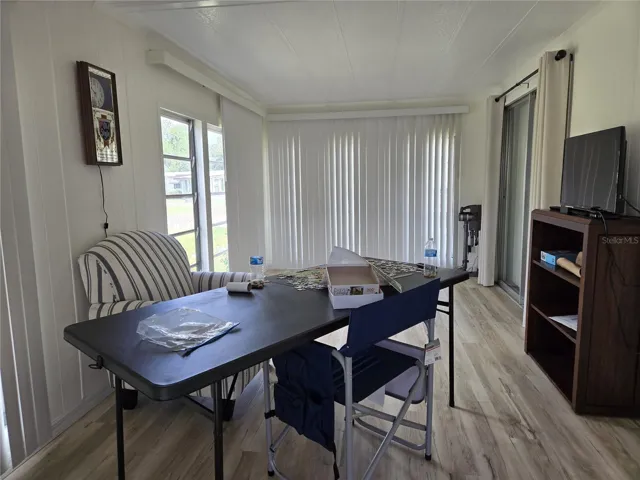 bonus room / sunroom off living room