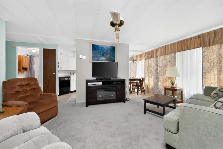 Very open floor plan
