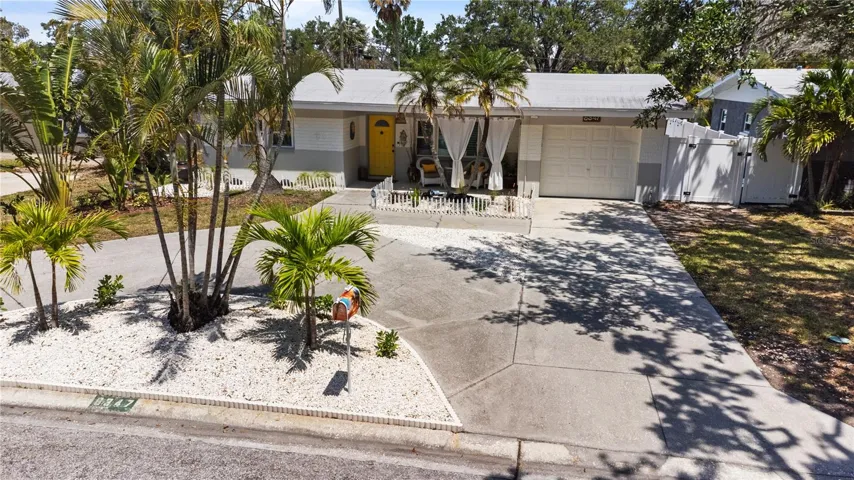 Big driveway and garage