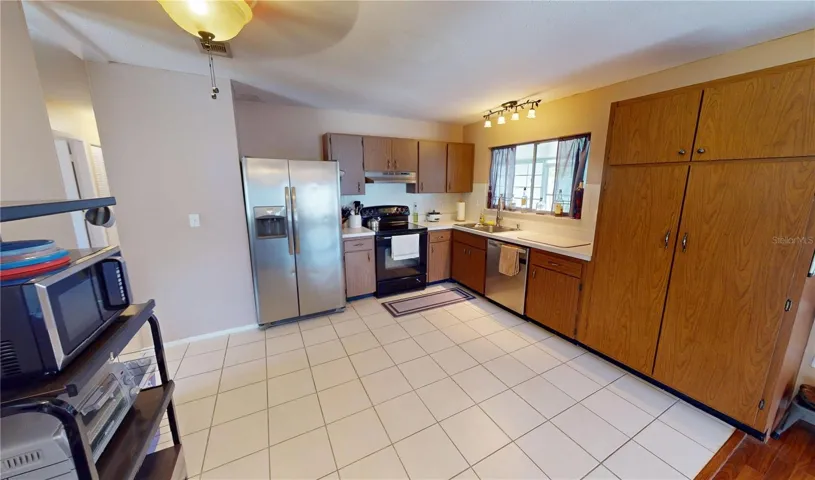 Large Kitchen area