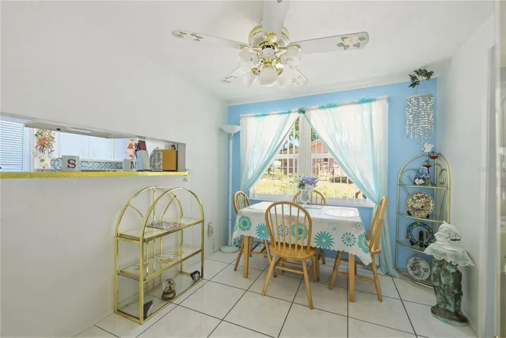 Dinind Area with View of Back Yard!