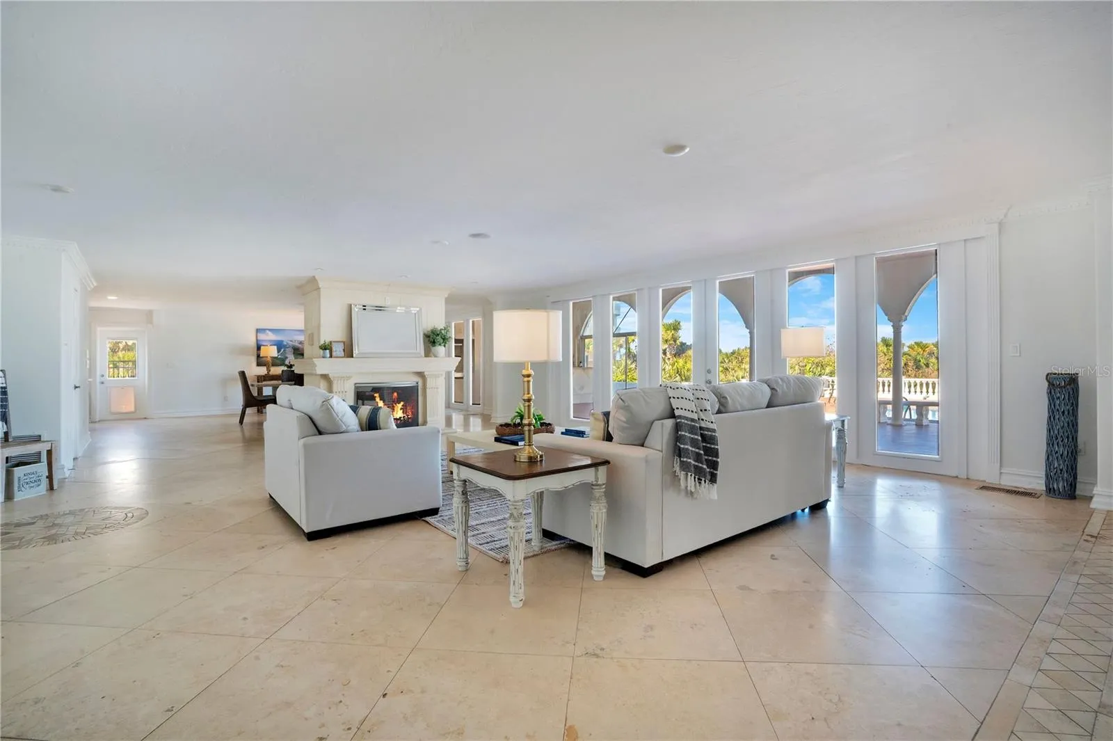 Living room 2