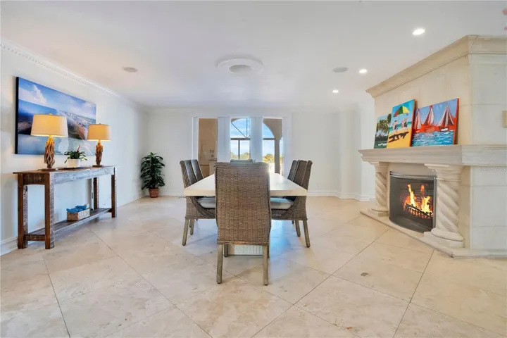 Living room 3