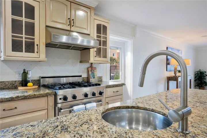 Kitchen 5