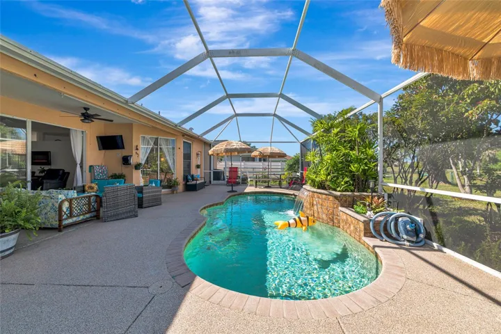 Large lanai