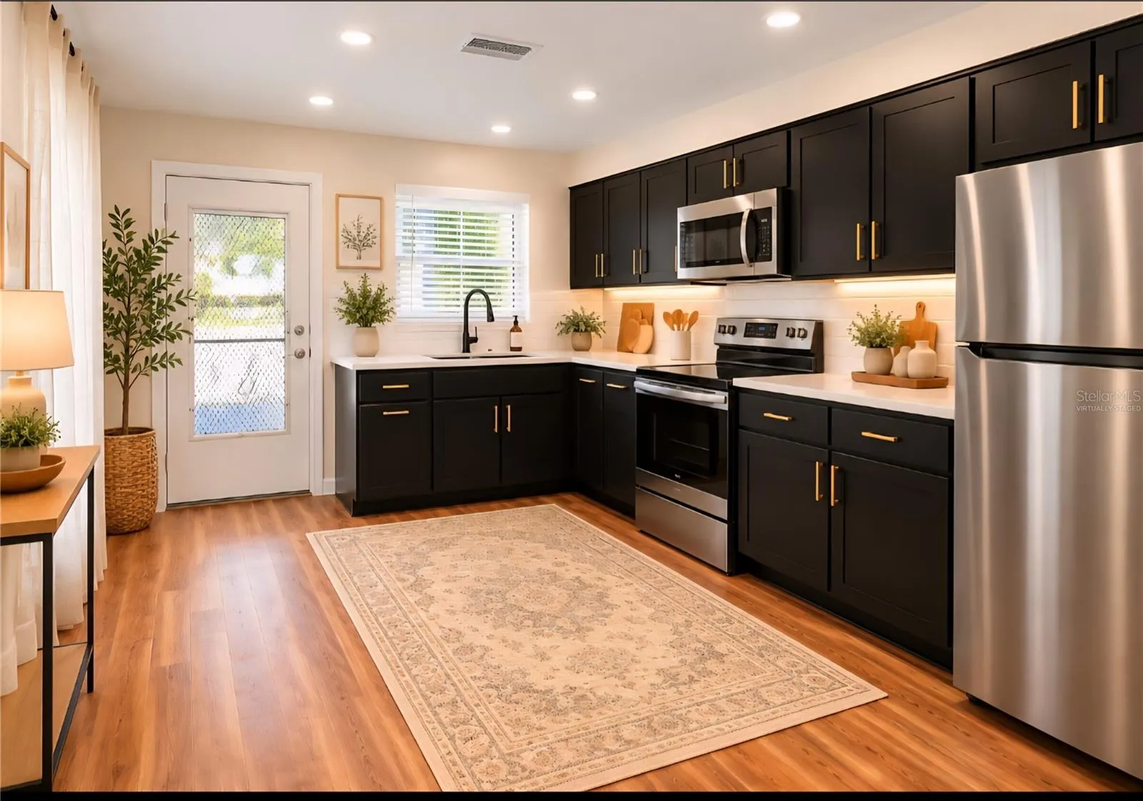 Virtually staged kitchen