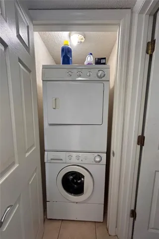 Stackable washer and dryer