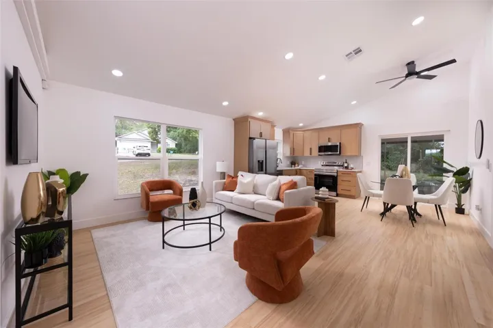 Living Room/Kitchen