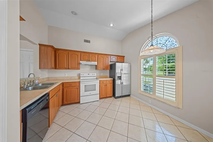 Kitchen with dinette space