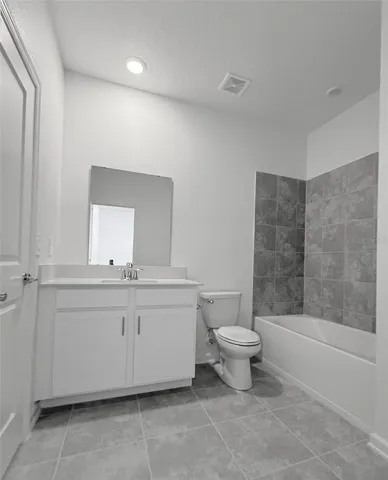 jack and Jill Bathroom