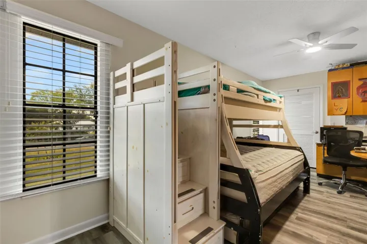 upstairs bed 2