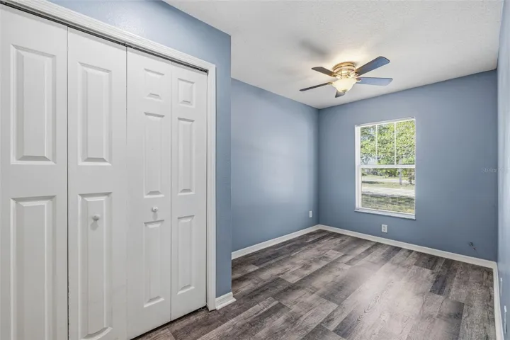 Unit B - Primary bedroom