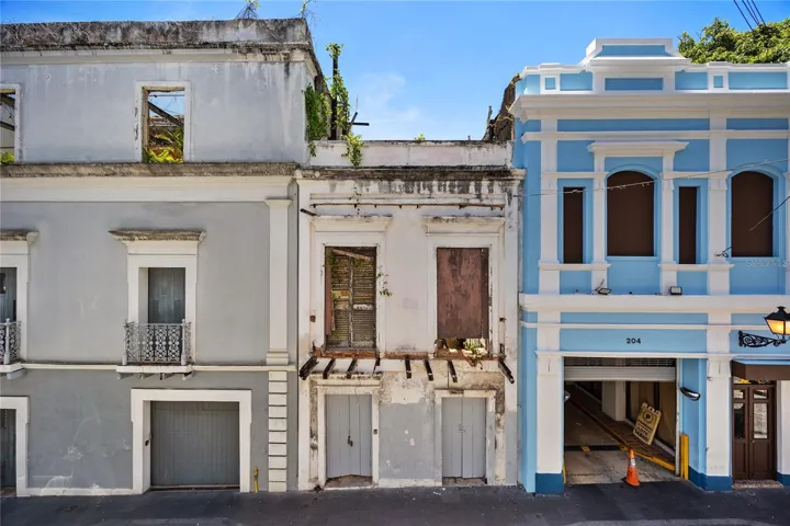 Luna 206 | Old San Juan