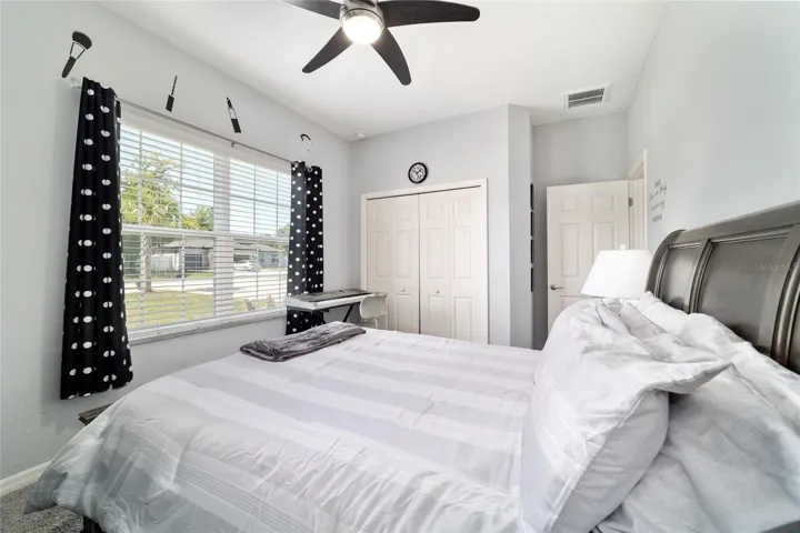 Guest bedroom 1