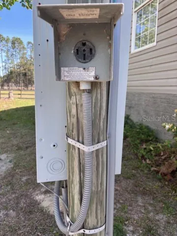 electric plug comes with generator