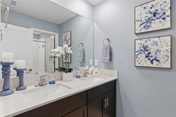 Full bathroom