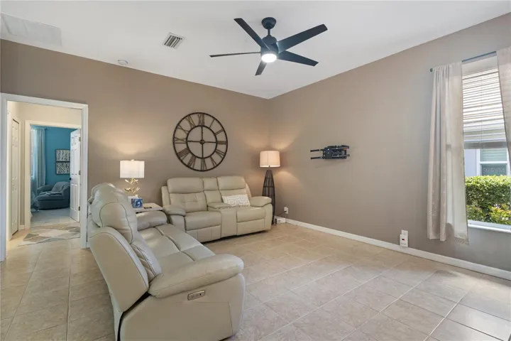 Guest and family will comfortably gather