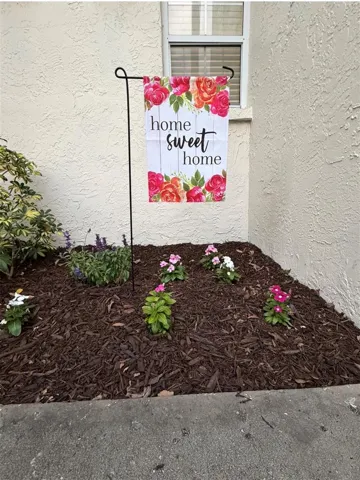 Fresh flowers to greet every time you arrive home.