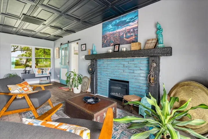 Living rm
