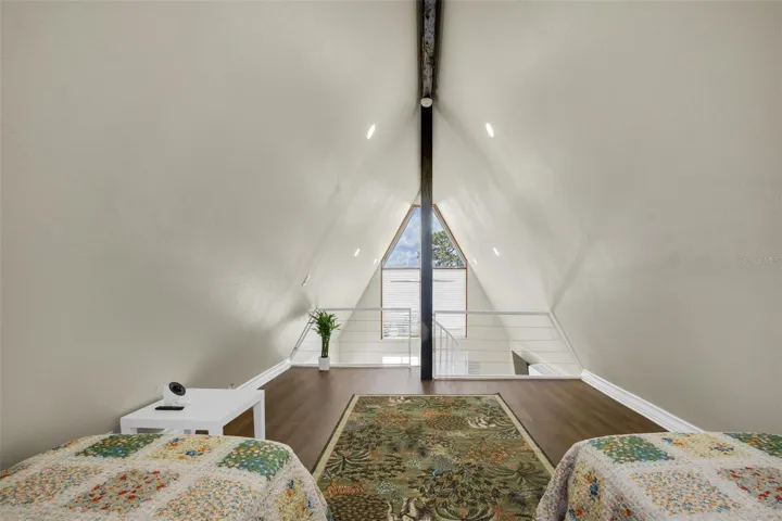 Upstairs Bedroom/Guest Area