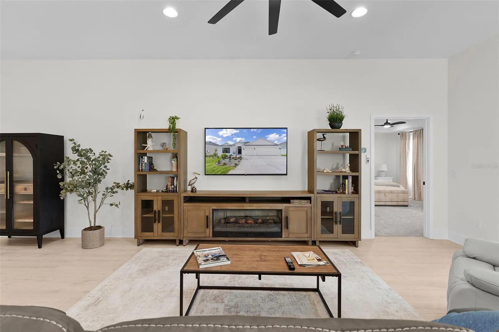 Comfy Reclining CouchInsert Electric remote Fireplace