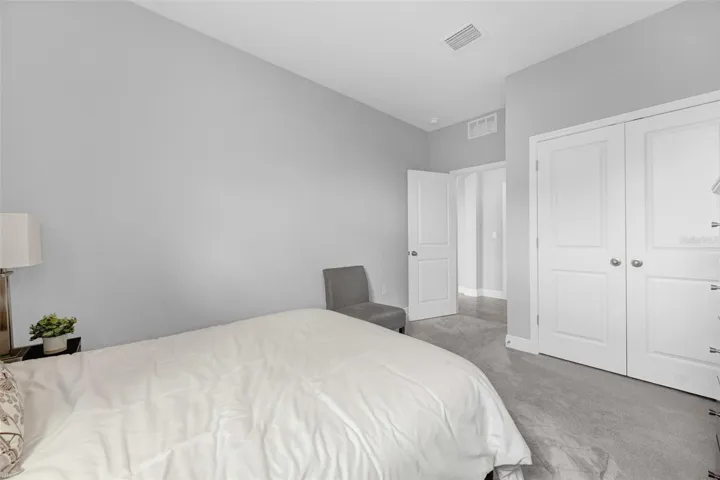 Bedroom 2 (first floor)