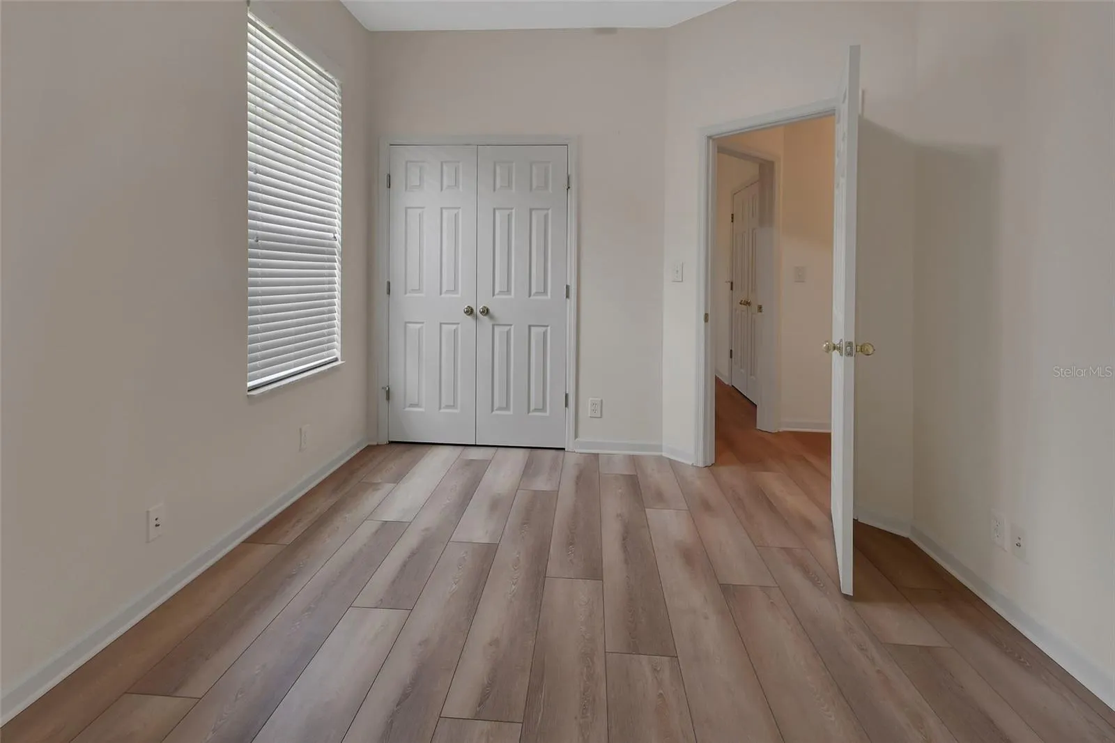 FLEX ROOM off of primary bedroom