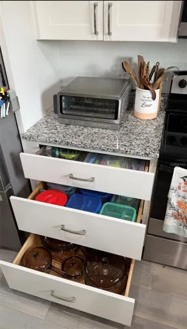 Functional kitchen with long and spacious cabinets, easy-to-open handles, large doors, and well-organized drawers—designed so you can easily see and reach your pots—clean, practical, and perfect for everyday use.