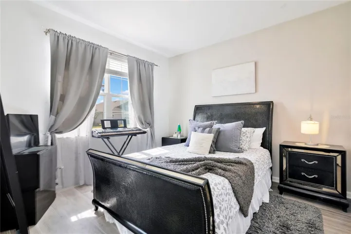 1 Full Bedroom downstairs