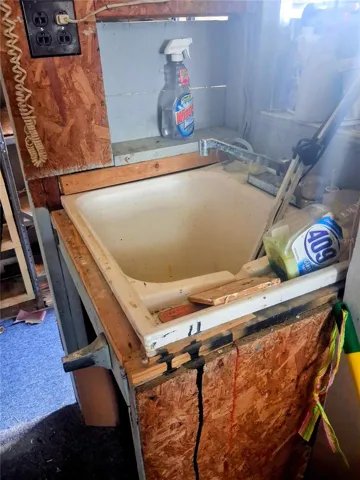Utility Sink/Workshop