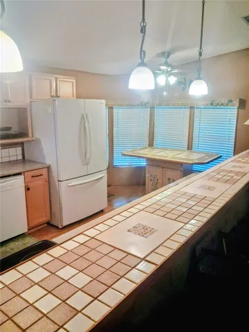 Kitchen Bar Counter