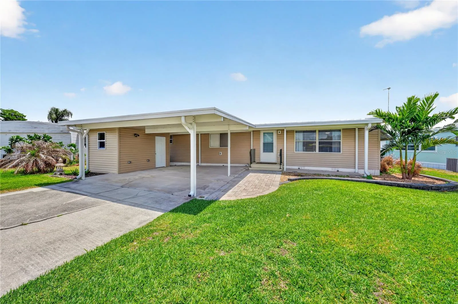Welcome to 957 Todd Way Canal Front Home