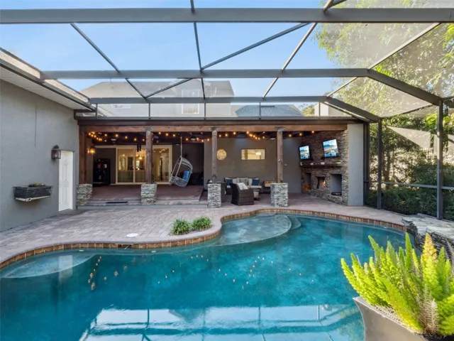 Lanai and Pool