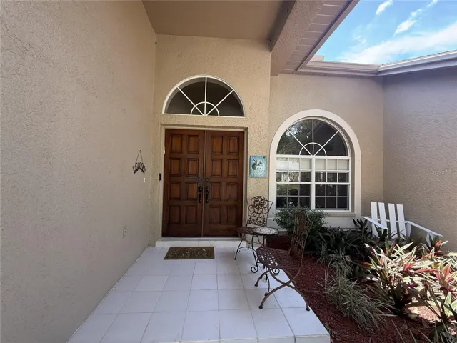 Inviting Front Entry