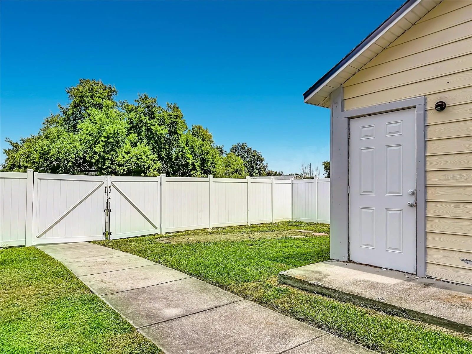 2nd Private entract to MIL Suite and private parking