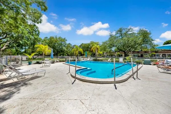 MISSION GROVE POOL