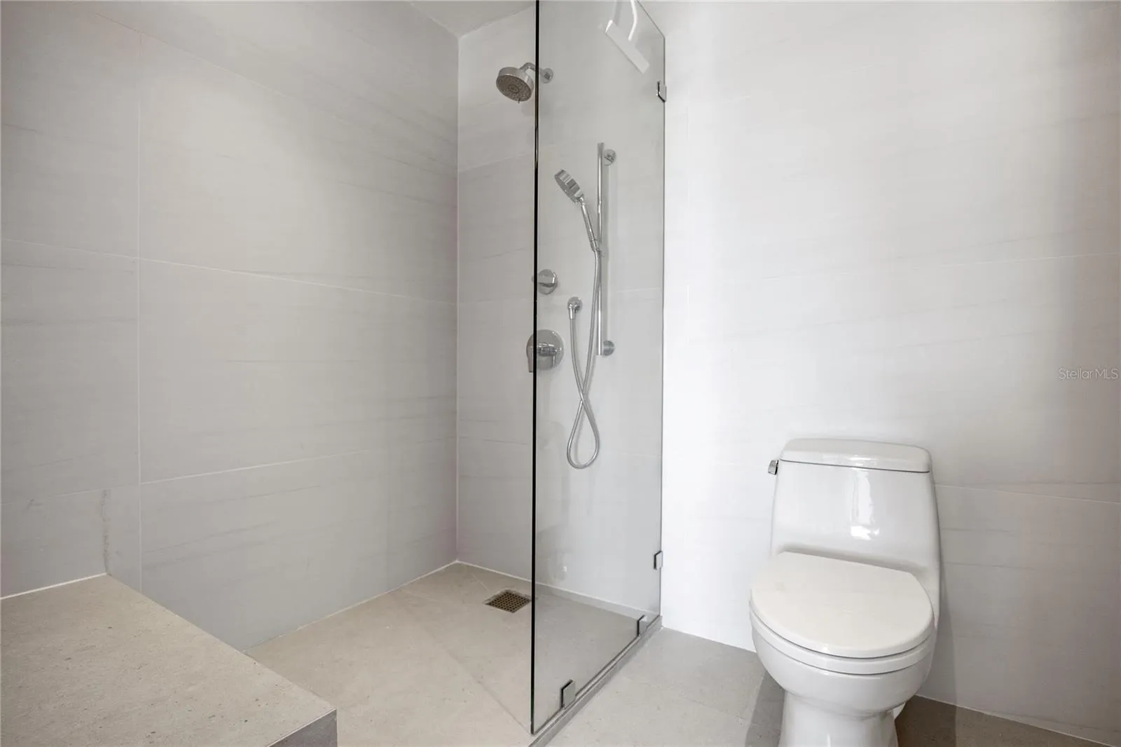 Emajagua 7B | Primary Bathroom