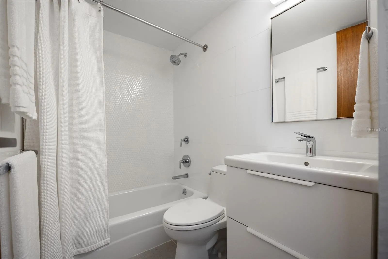 Emajagua 7B | 2nd Bathroom