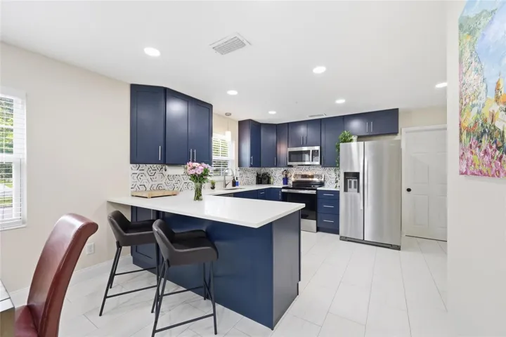 Quartz Countertops & Stainless Steel Appliances