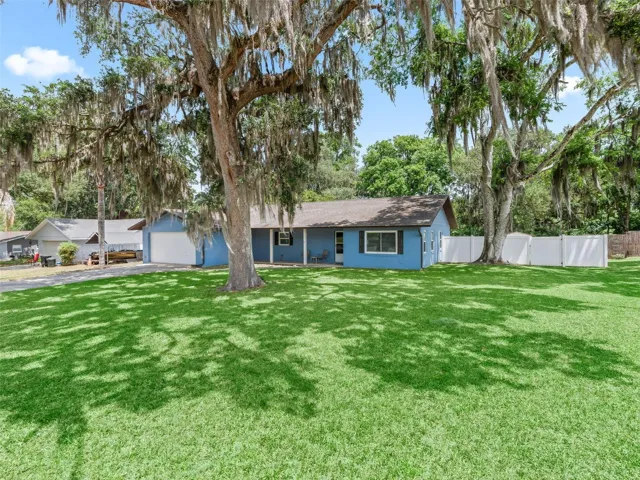 Beautiful shaded lot