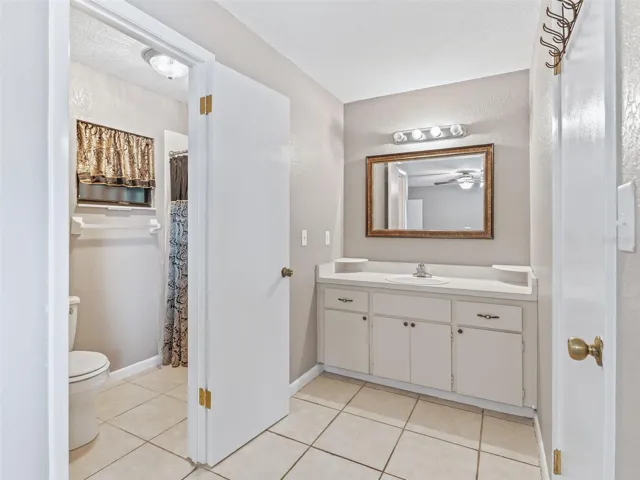 Ensuite bathroom