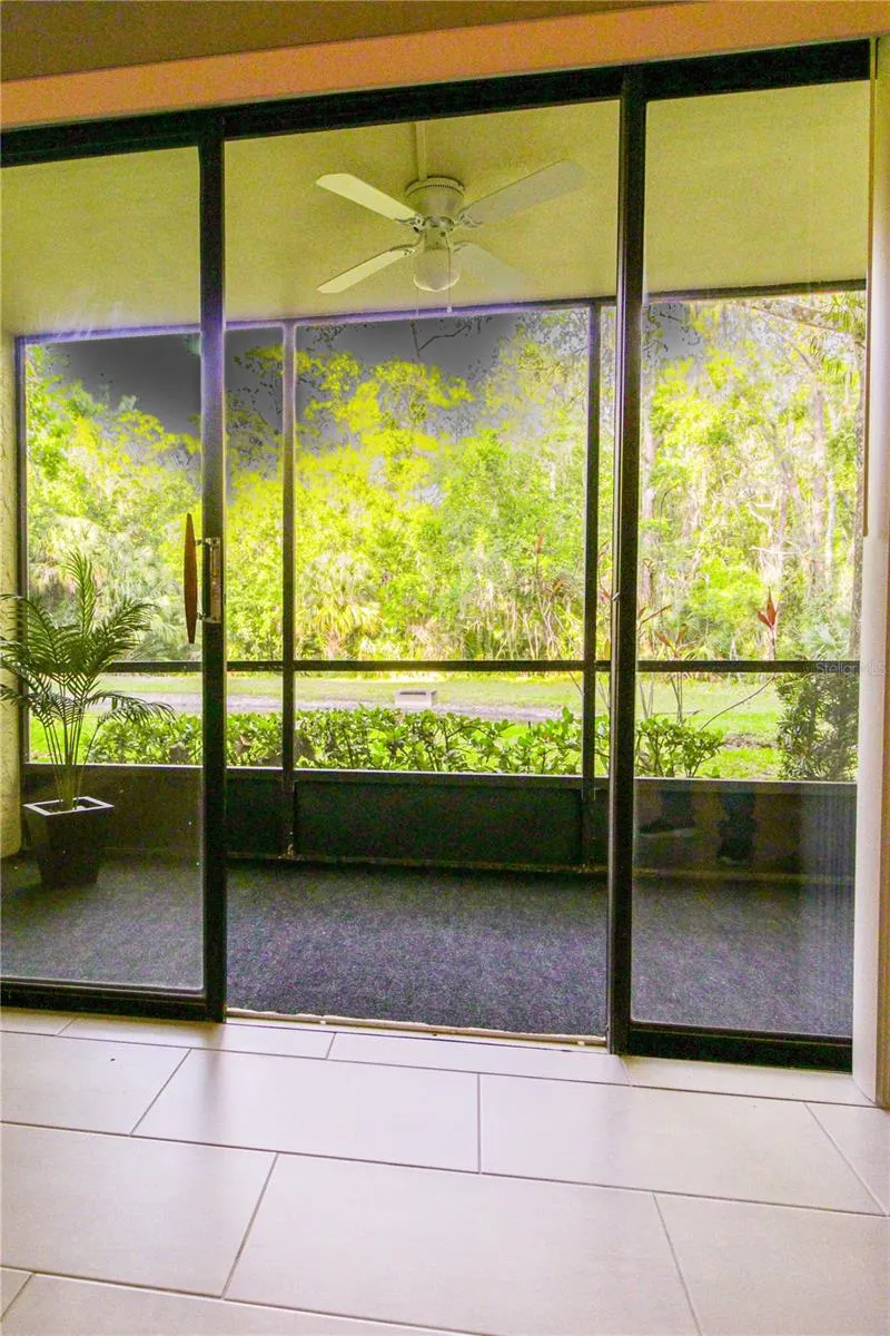 Outstanding PRIVACY from the screen room on conservation !Condo!!