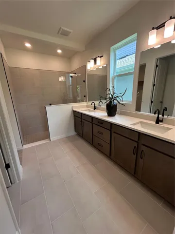 Owner's Bath **Staged